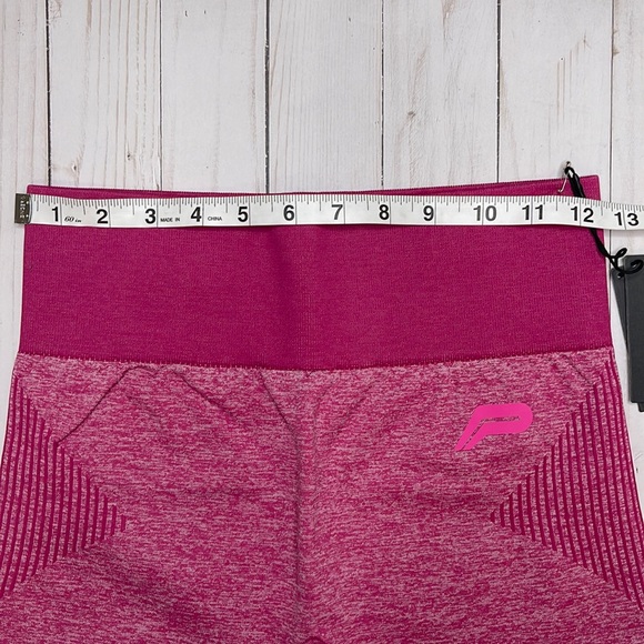 NWT. Pursue Fitness ADAPT seamless shorts.  Size MEDIUM.  Color:  Power Pink. - Picture 4 of 12
